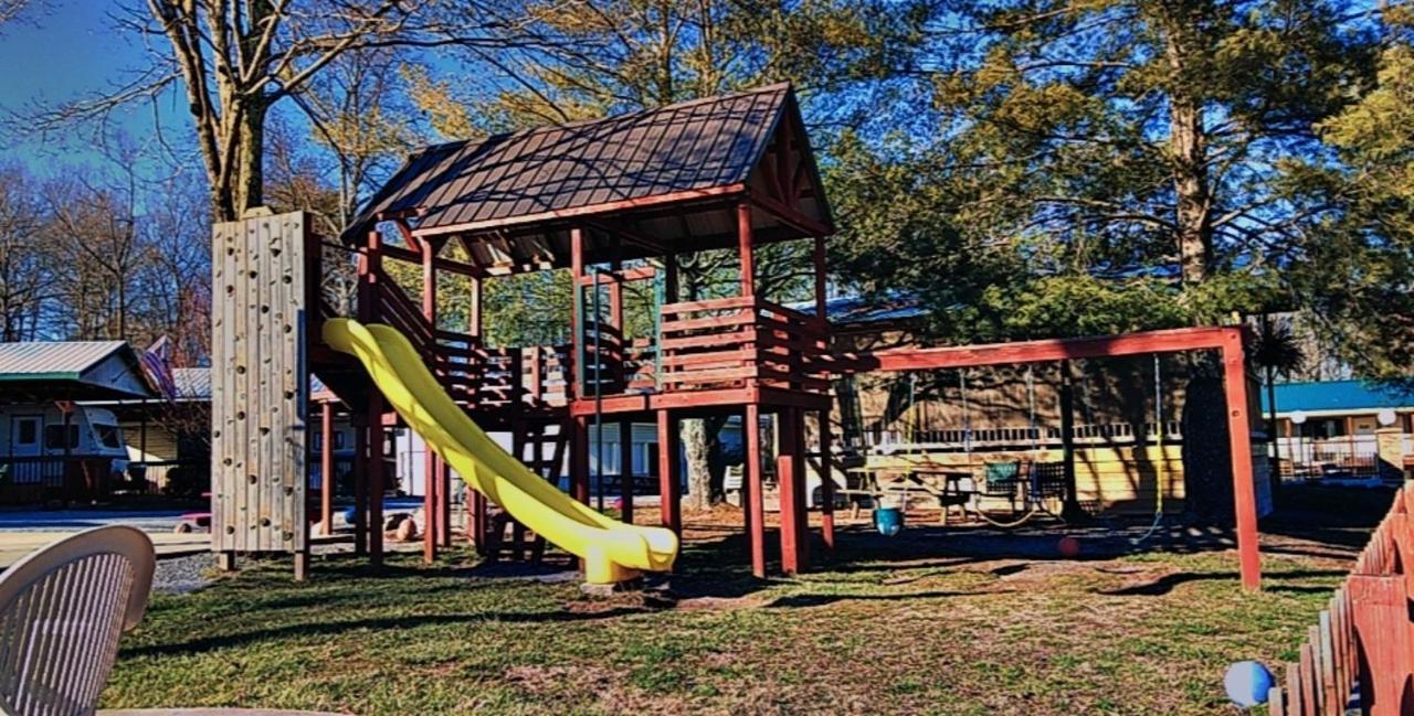 Timber Pointe Resort Jamestown Eksteriør billede