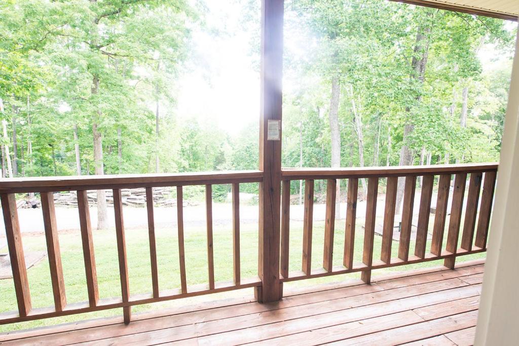 Timber Pointe Resort Jamestown Eksteriør billede